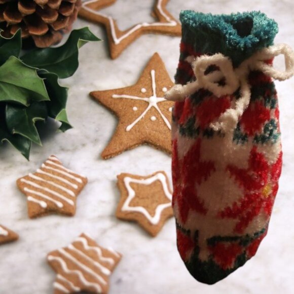 Festive Knitted Drawstring Christmas Stocking Bag     NWOT - Picture 5 of 5